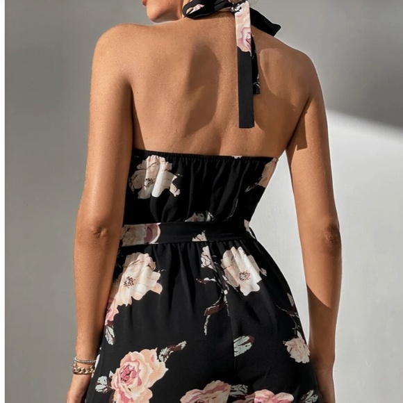 SHEIN Women’s Romper with Halter Top Floral Print Size Small - Picture 2 of 16